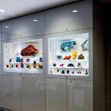 Jewel Box DM Showcases 